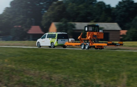 Film z serii jak to pracuje - pilarka przejezdna CZ-1/M - 4