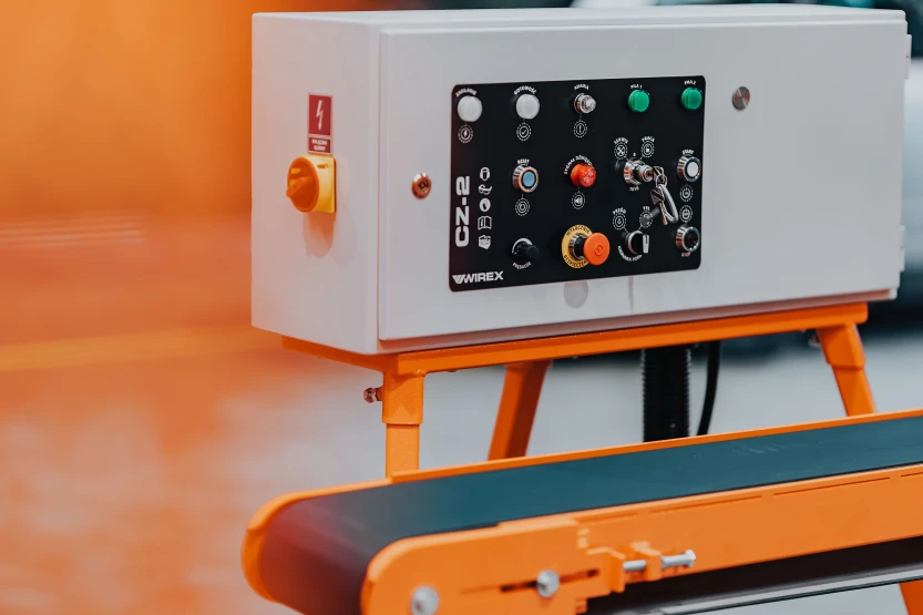 CZ-2 Pilarka pozioma-10