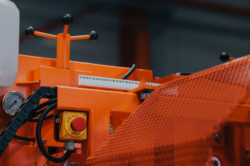 CZP-2 Pilarka pionowa-6