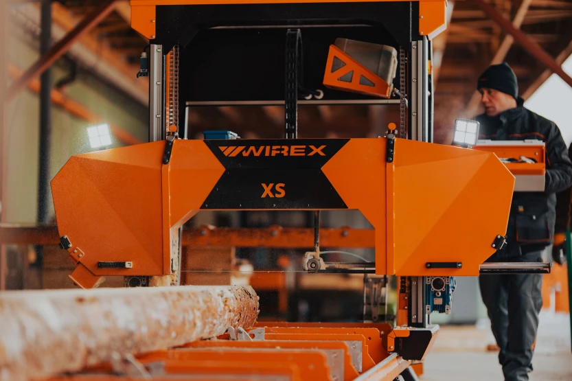 CZ-1/XS Pilarka elektryczna do kłód-16