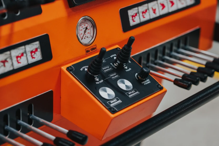 CZ-1/WZM Pilarka do kłód-12