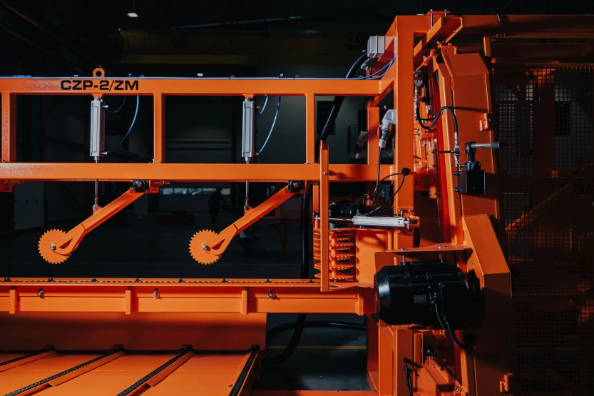 CZP-2/ZM Pilarka pionowa-10