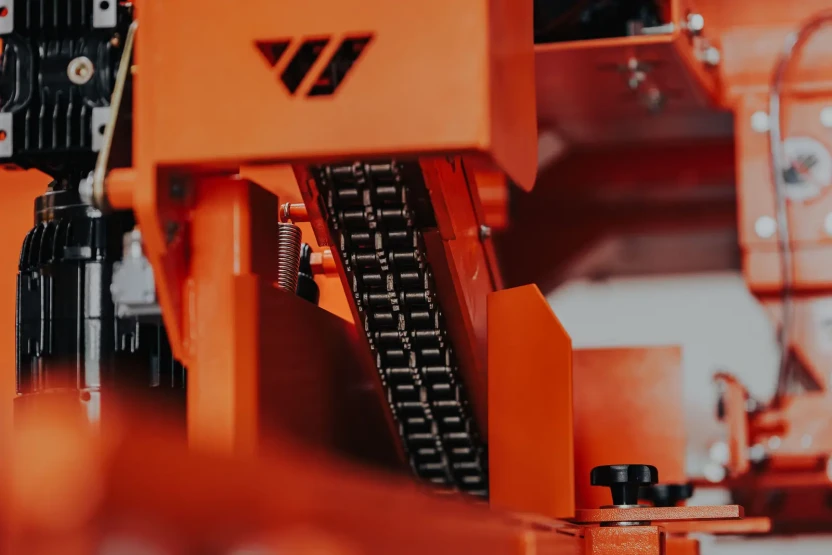 CZ-3 Pilarka pozioma-8