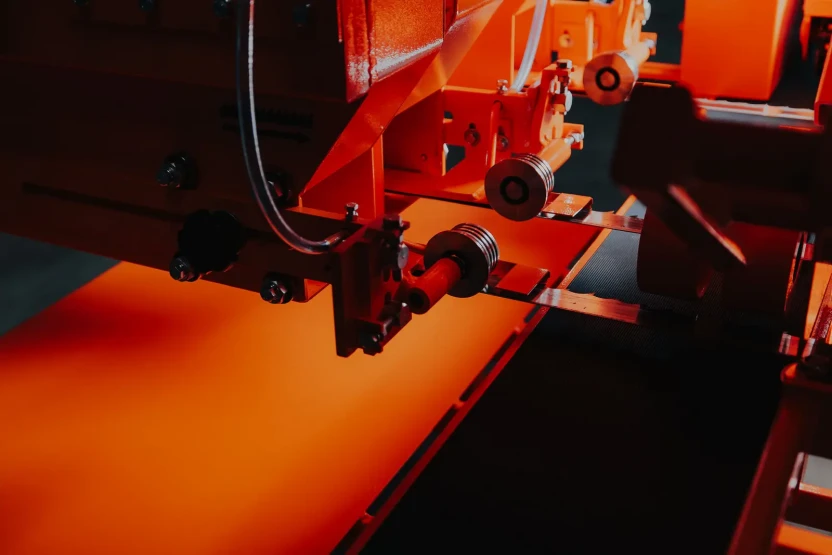 CZ-3 Pilarka pozioma-10