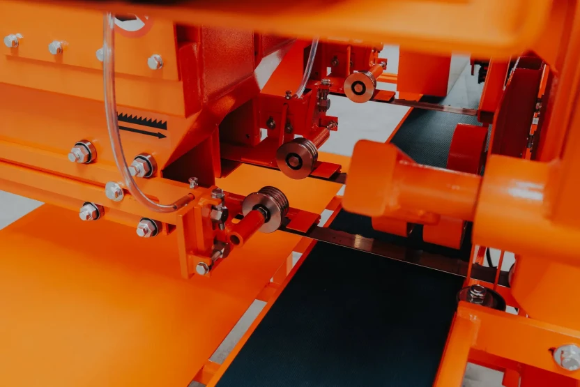 CZ-3 Pilarka pozioma-13