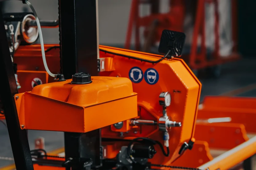 CZ-1/XS Pilarka spalinowa do kłód-4