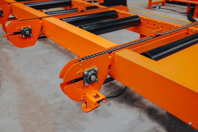 Przenośnik rolkowy z funkcją sortowania-6