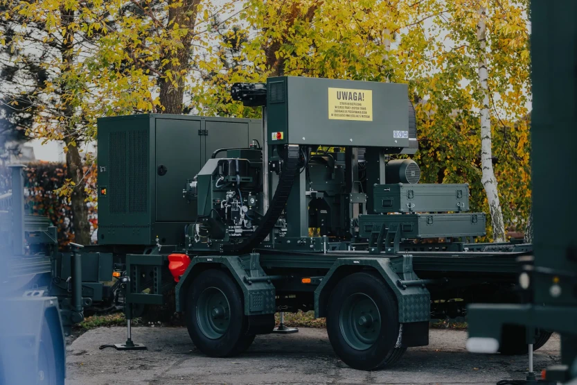 CZ-1/ZT Pilarka wojskowa-3