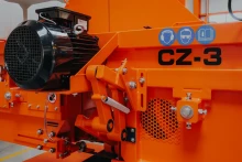 CZ-3 Pilarka pozioma