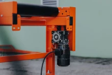 Przenośnik rolkowy z napędem